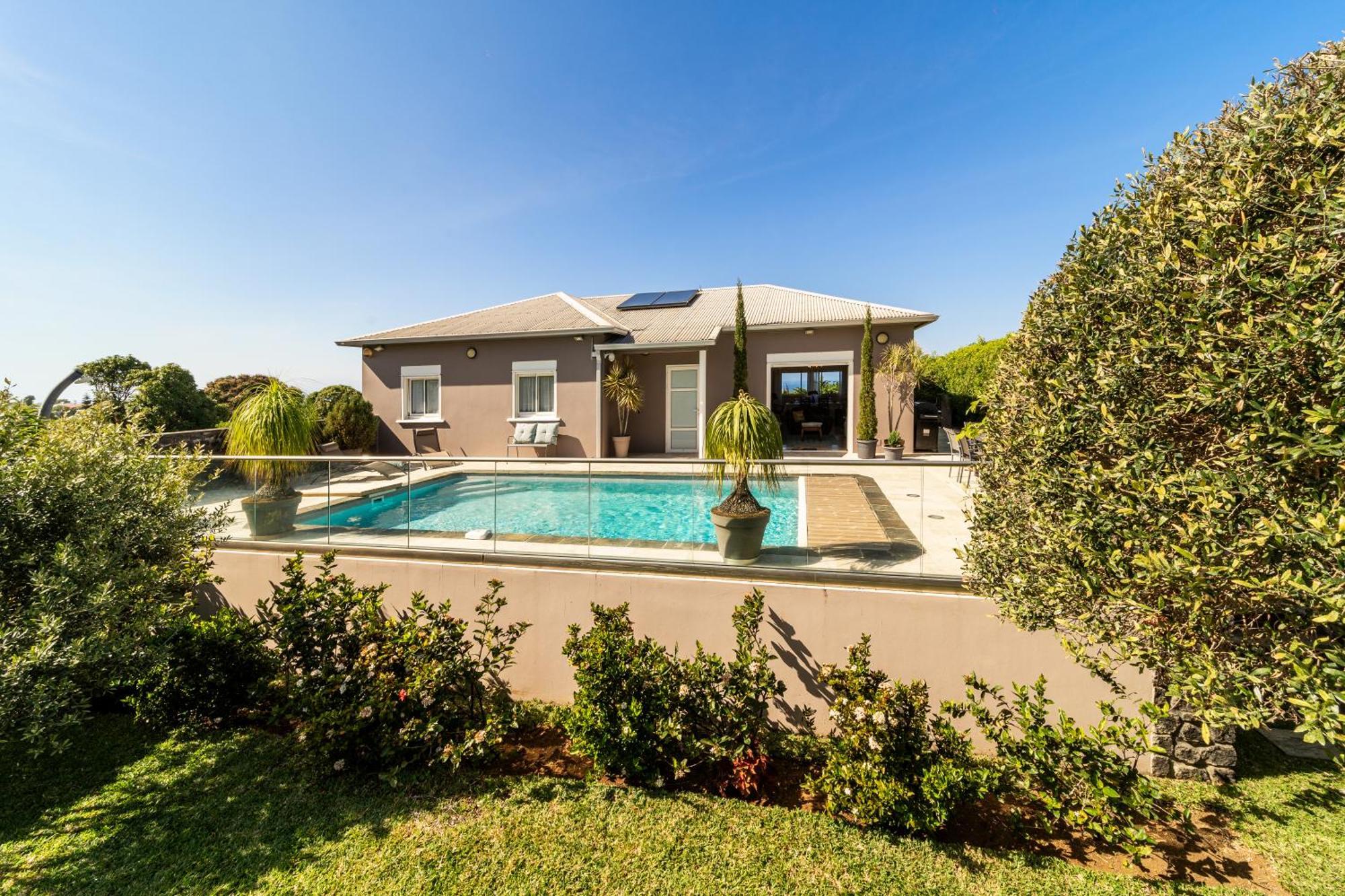 Villa Avec Piscine Vue Mer Et Montagne, En Pleine Nature แซ็ง-โฌเซฟ ภายนอก รูปภาพ